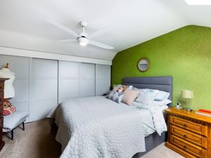 Bedroom- click for photo gallery